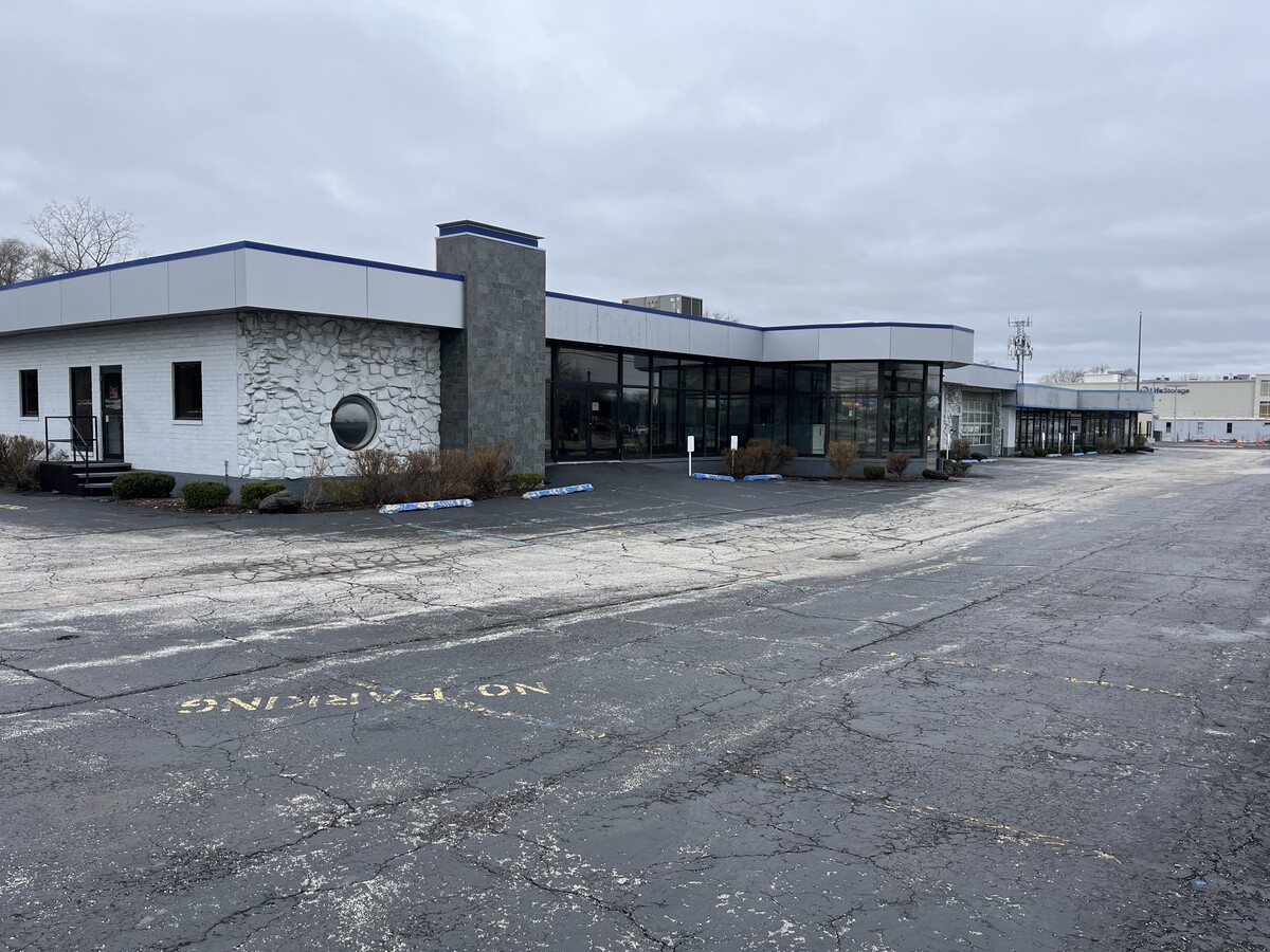 1555-E-Rand-Rd-Arlington-Heights-IL-Building-Photo-1-HighDefinition